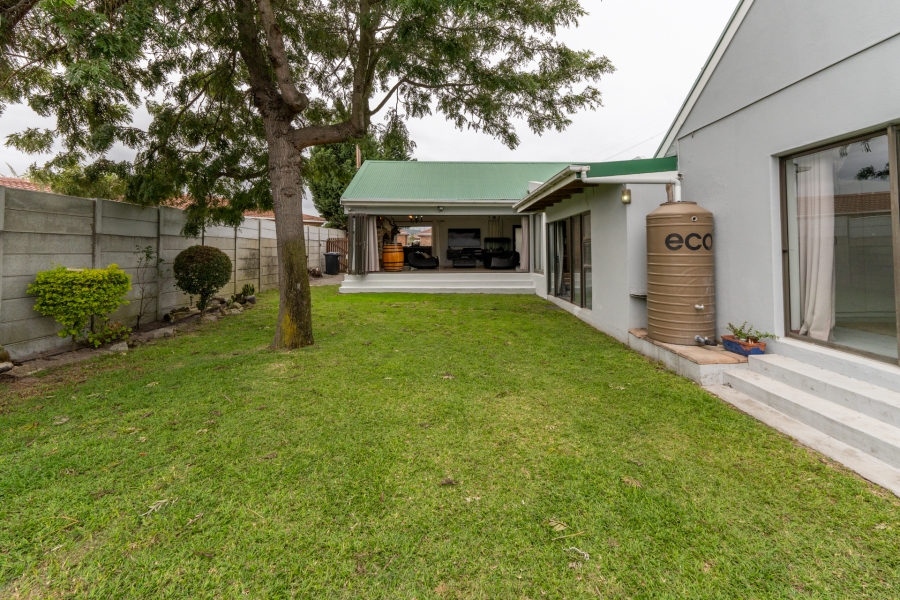 4 Bedroom Property for Sale in Rouxville Western Cape